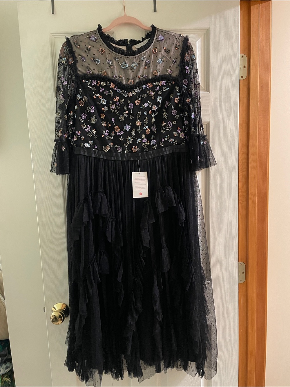 Ivy City Co Louisa Women 2X Whimsical Sheer Sleeve Floral Beads Dress